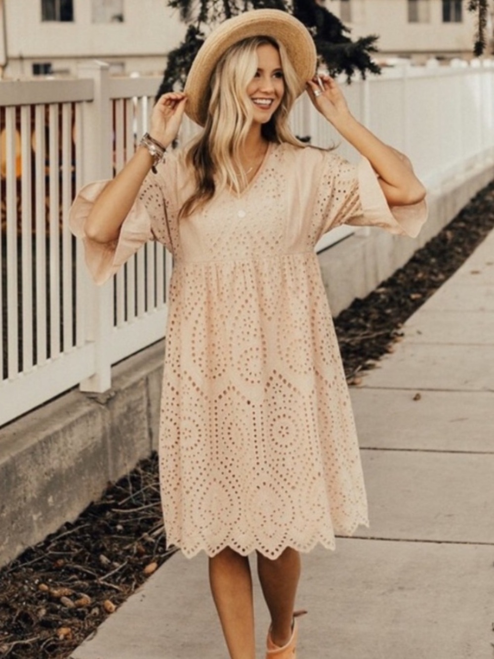 ROOLEE Falling for You Eyelet Dress Midi in Cream lined boho Size XS - Picture 1 of 14
